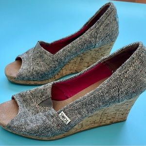 Tom’s open toe wedge size 9 with dust bag